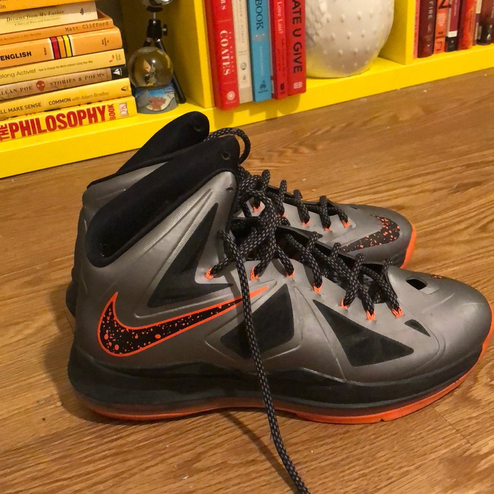 Lebron’s 10 — in great condition!